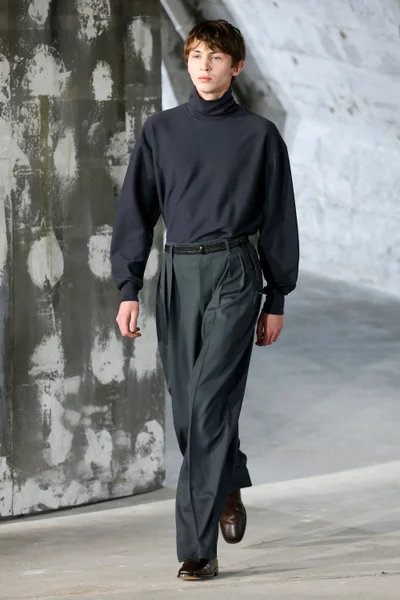 Look 32